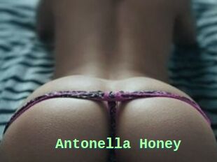 Antonella_Honey