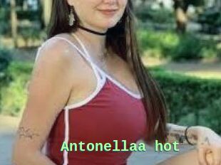 Antonellaa_hot