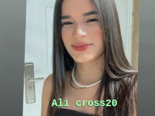 Ali_cross20