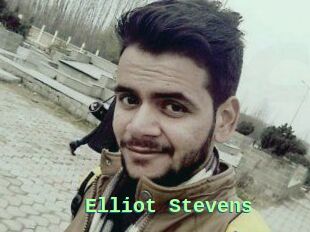 Elliot_Stevens