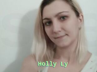 Holly_Ly