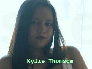 Kylie_Thomsom