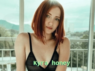 Kyra_honey