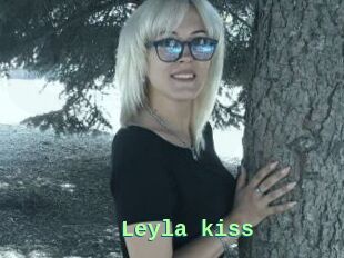 Leyla_kiss