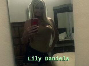 Lily_Daniels