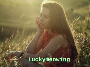 Luckymeowing