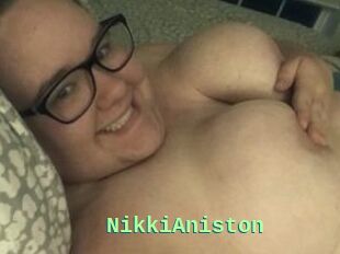 Nikki_Aniston