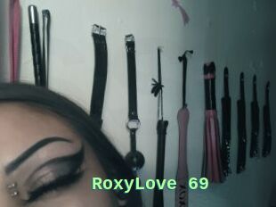 RoxyLove_69