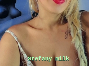 Stefany_milk