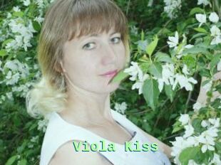 Viola_Kiss_